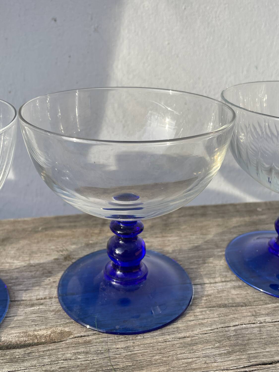 6 Luminarc blue glass dessert bowls/stemmed dishes