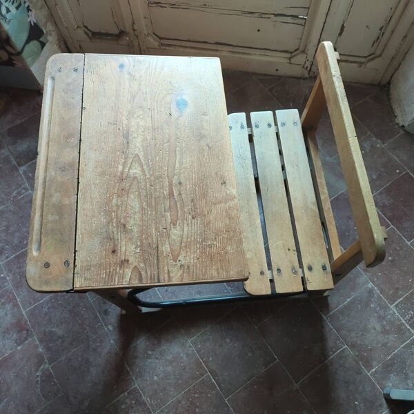 Bureau pupitre enfant