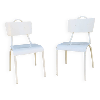 Paire de chaises blanches