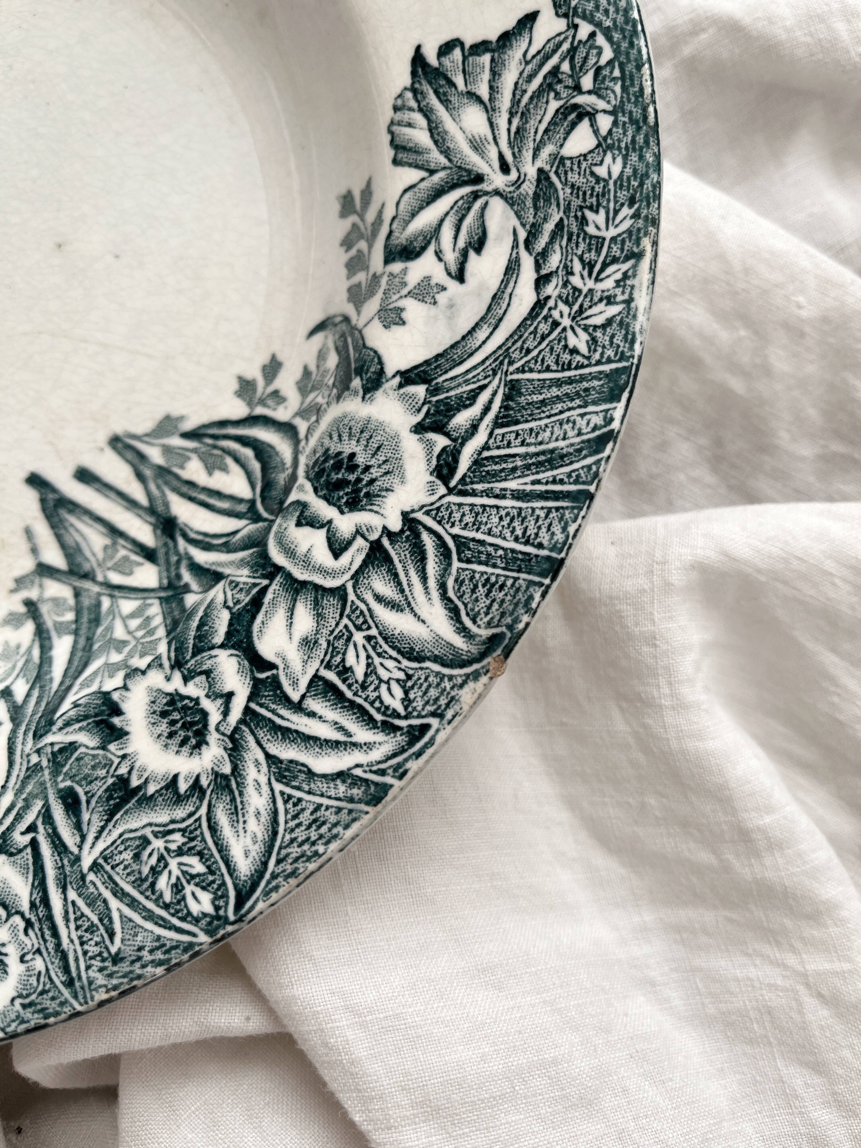 4 ironstone soup plates "Narcissus" Saint Amand A. Lebacqz & M. Bouchart