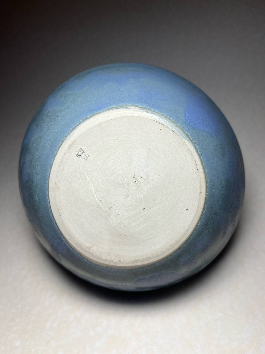 Ceramic candle holder