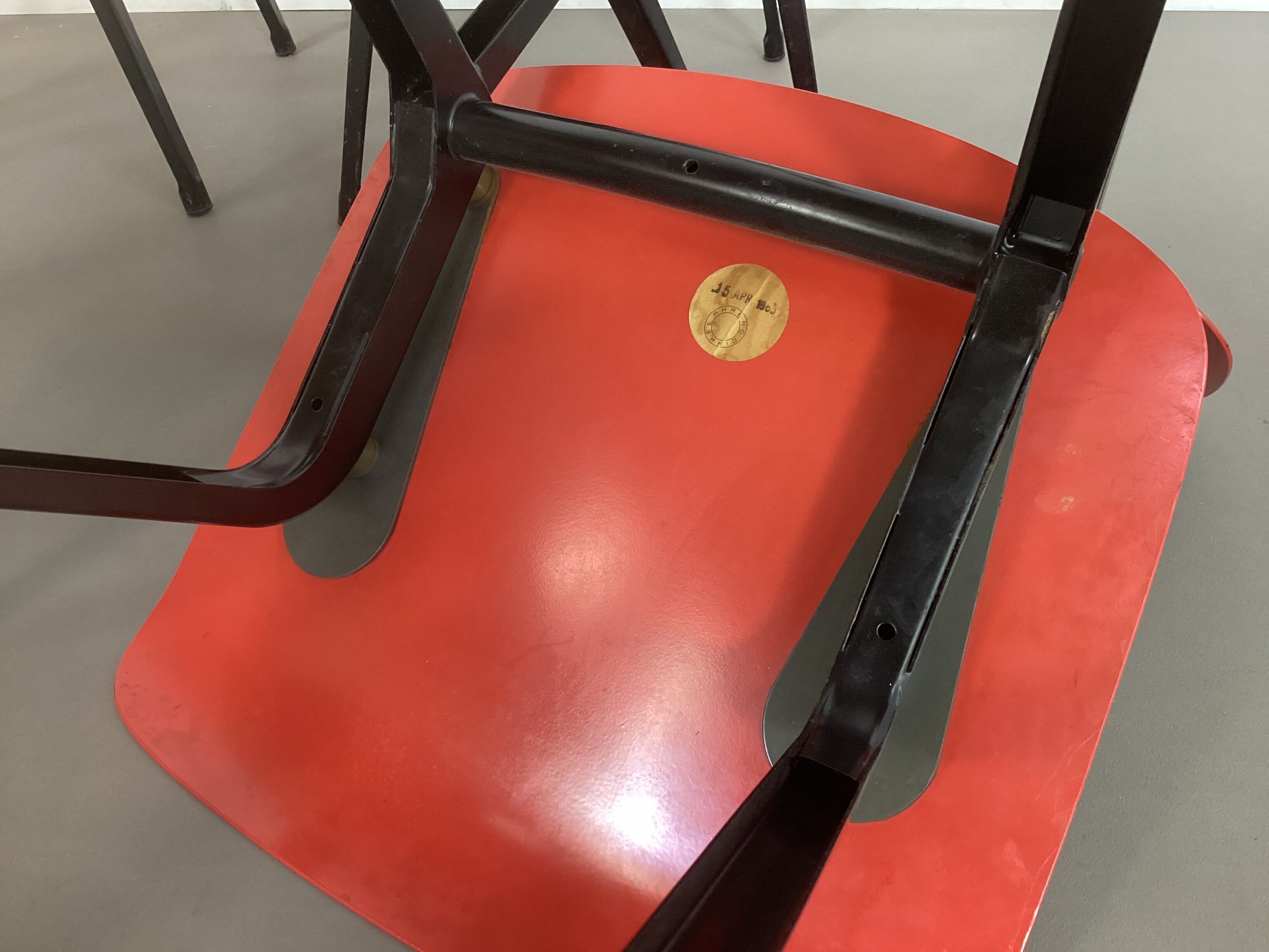 4 Red Revolt chairs by Friso Kramer from the 1960s.