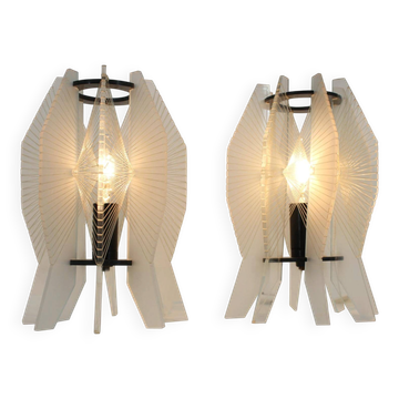 Paire de lampes de table en plexiglas de l'ère spatiale, années 1970
