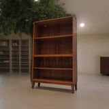 Bibliothèque du milieu du siècle