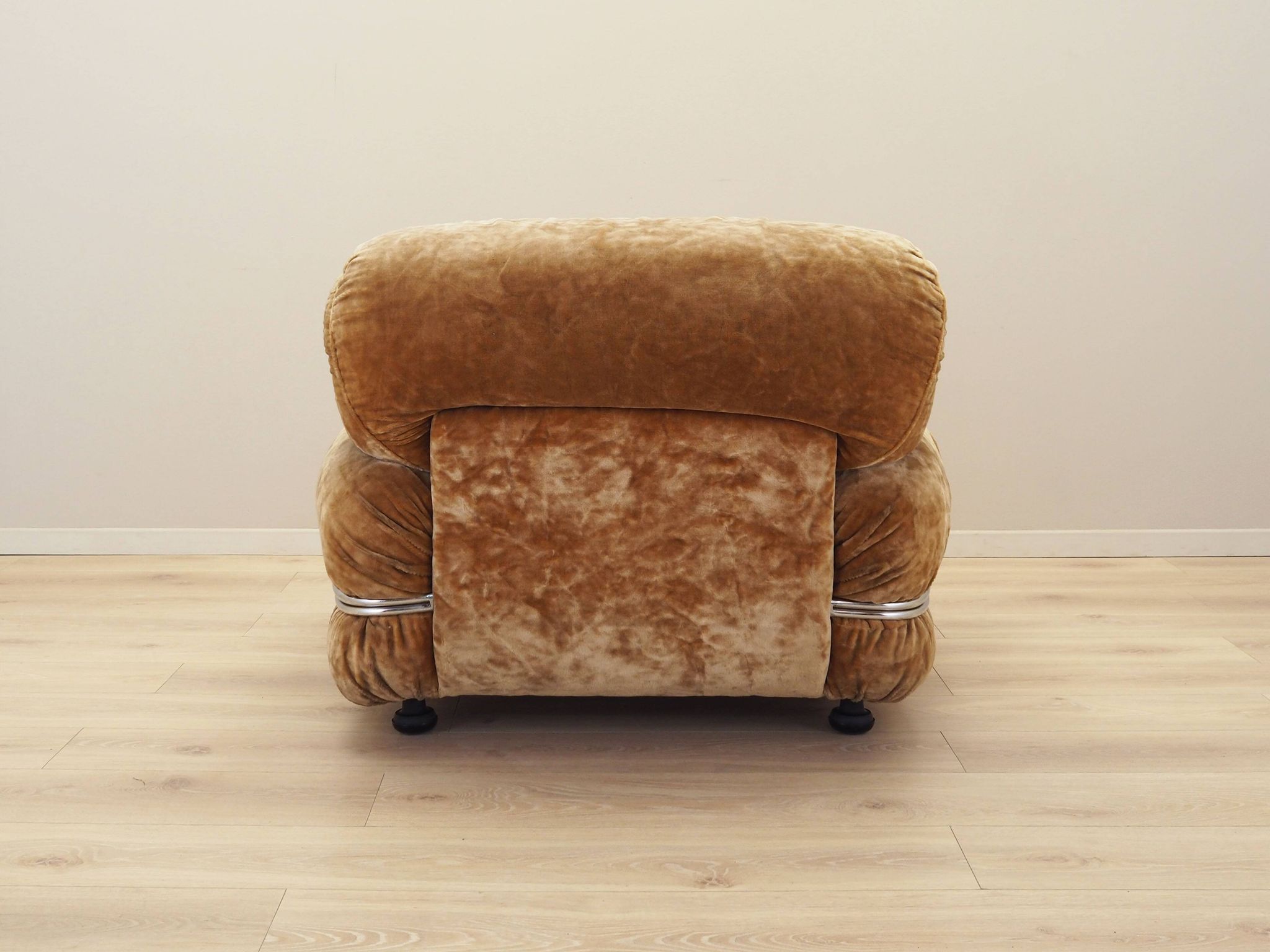 Velour armchair, Italian design, 1970s, production: Italy