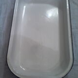 Plat en acier émaillé