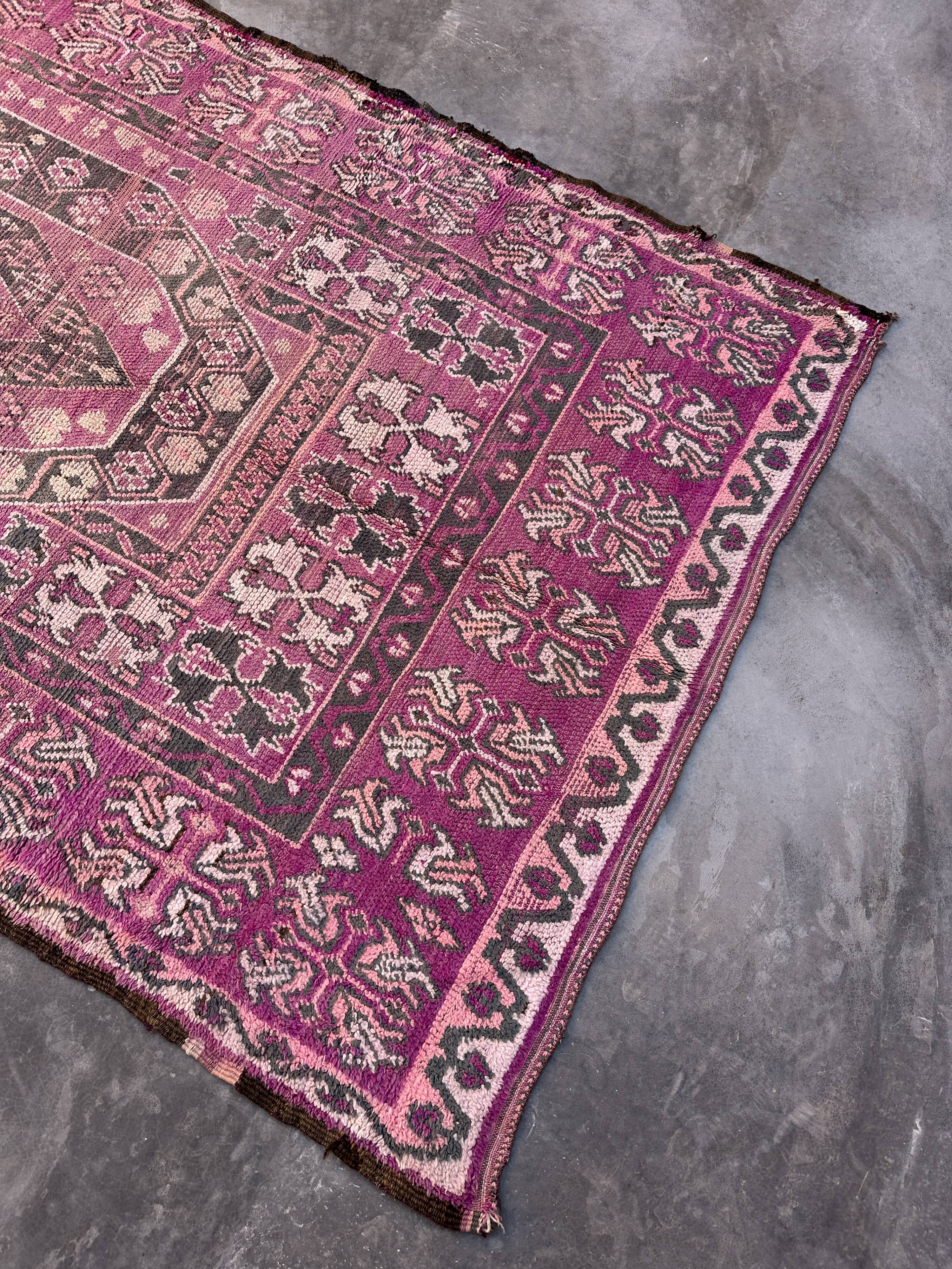 Old Moroccan Carpet - 189 x 340 cm