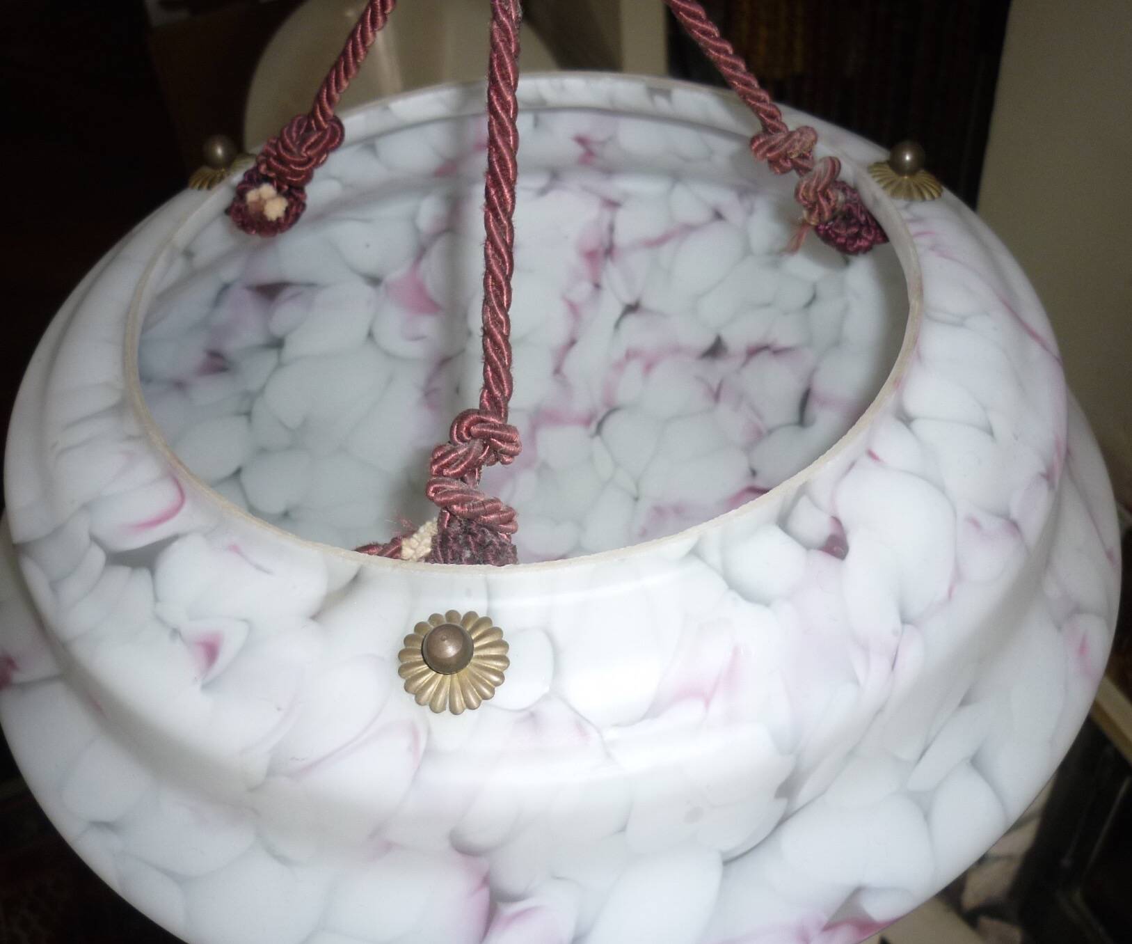 Marbled opalescent art deco pendant light Ø 35 cm