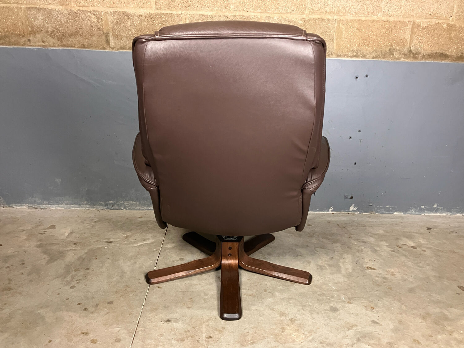 Vintage swivel armchair wood leather Hjort Knudsen