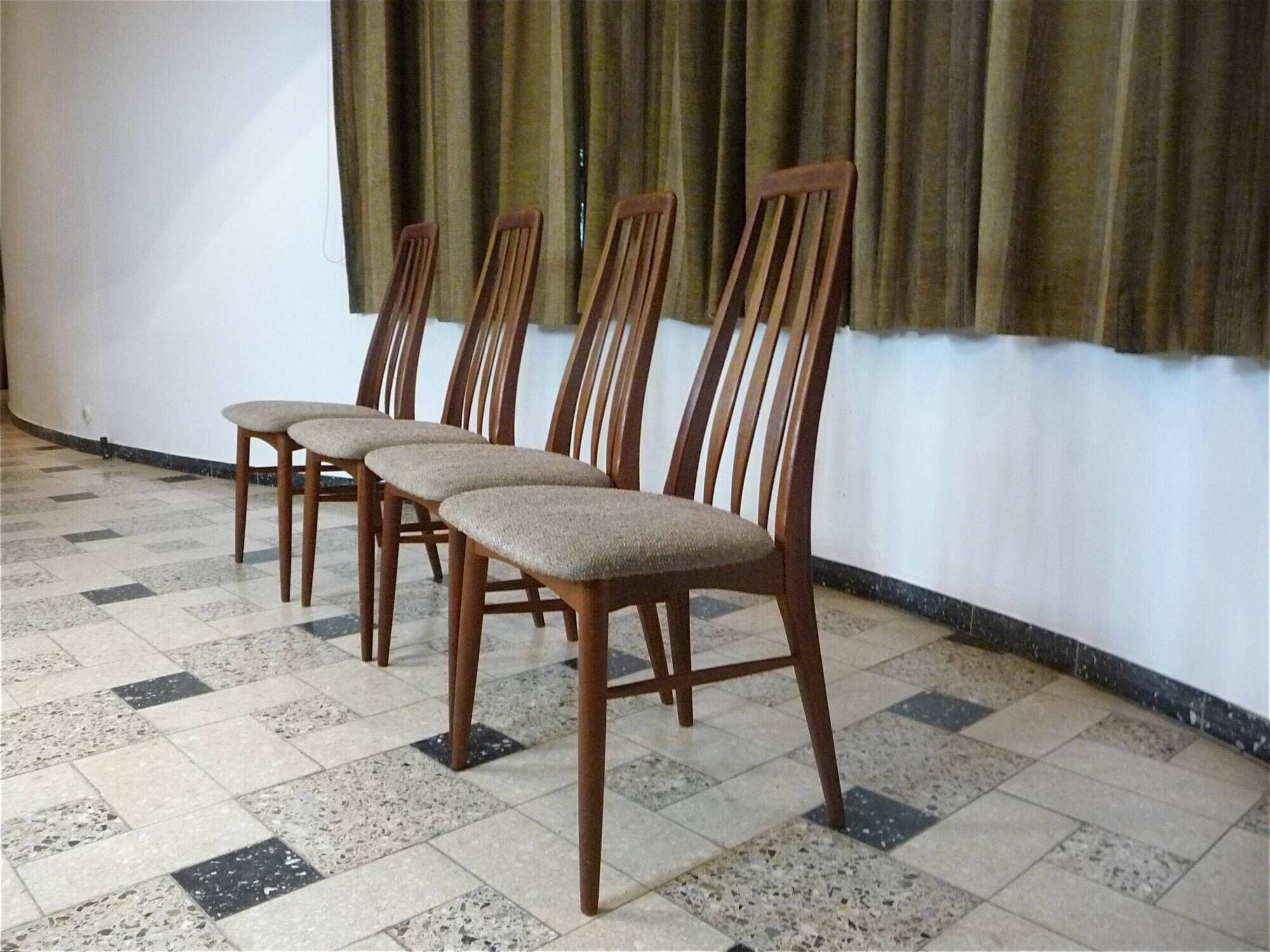 Set of 4 dining room chairs model "Eva" by Niels Koefoed for Koefod Møbelfabrik, Denmark 1960s