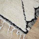 Handmade moroccan berber carpet 238 x 150 cm