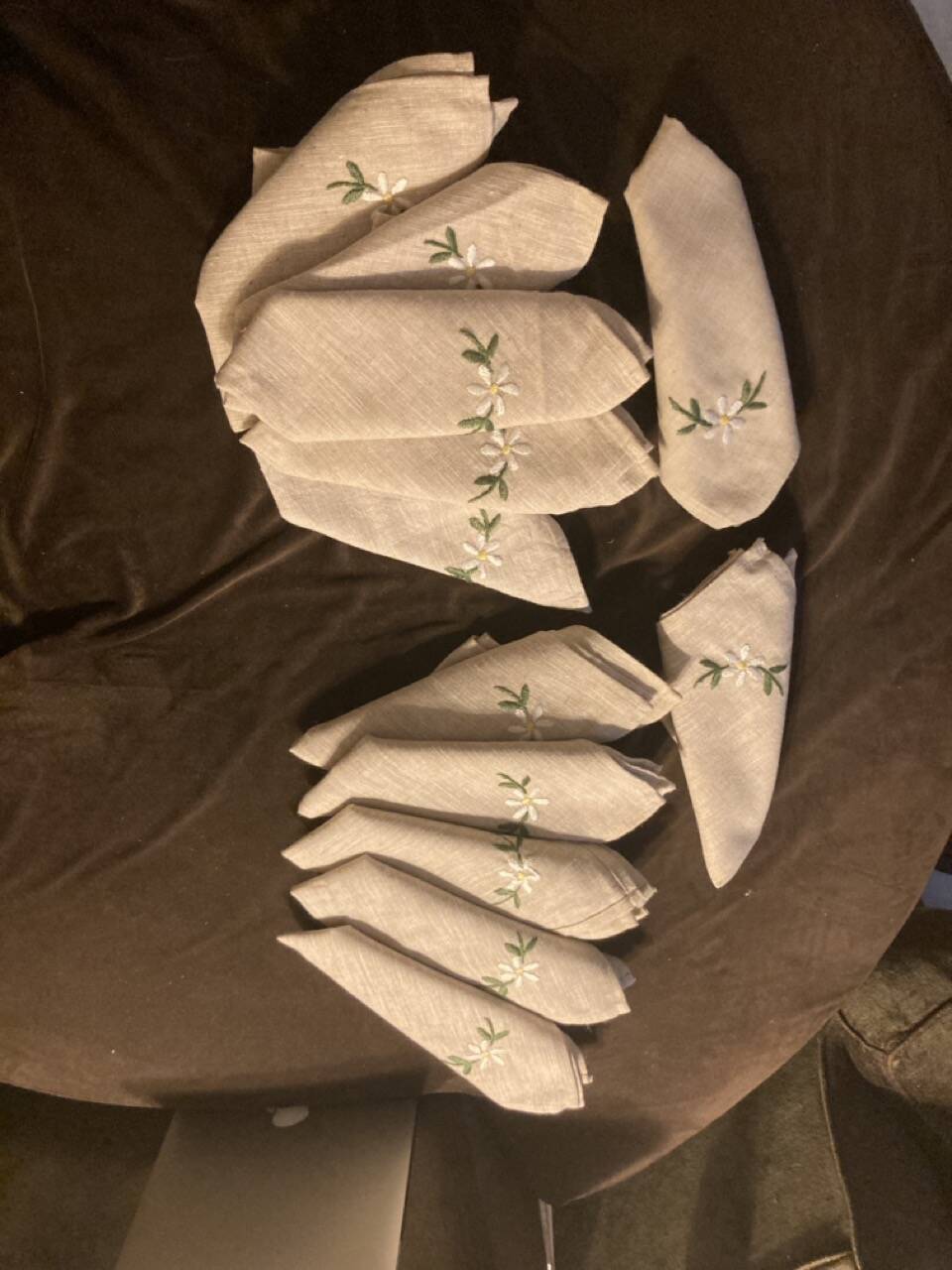 Embroidered linen and cotton napkins