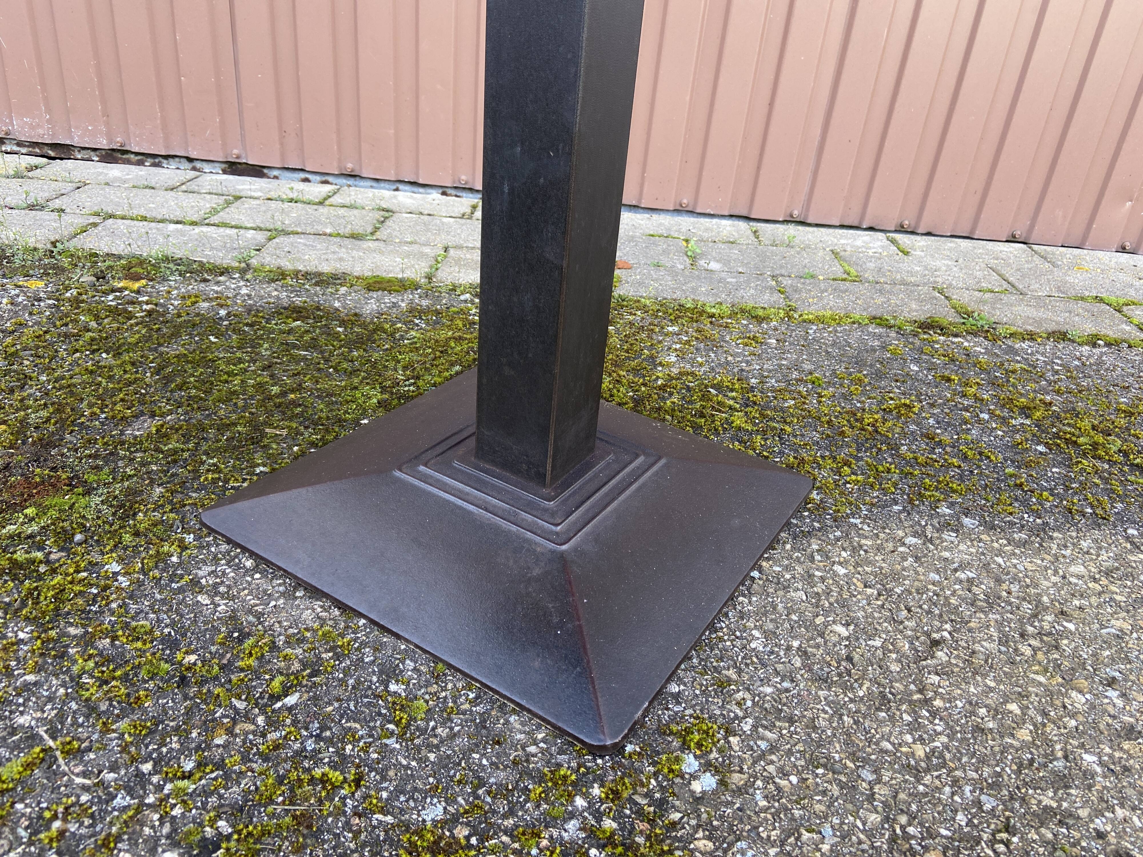 guéridon table fer métal jardin bistrot 70 s vintage