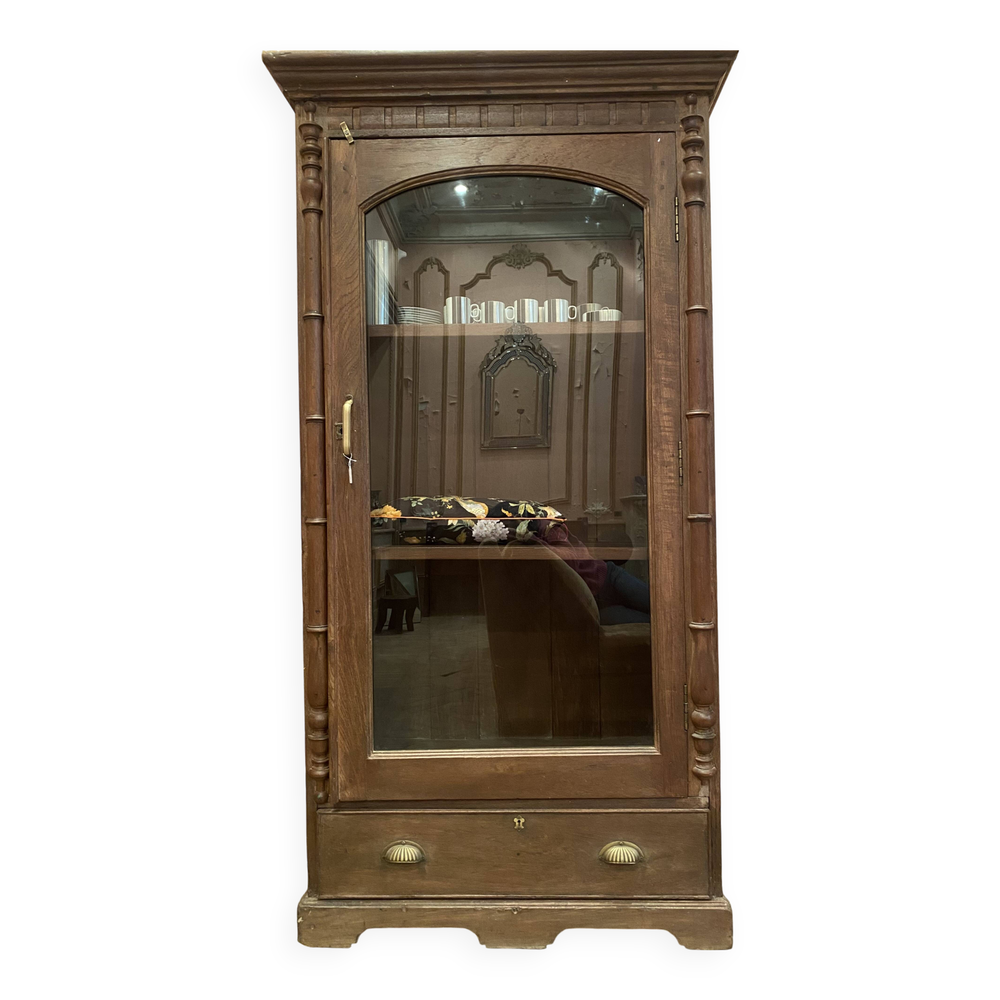 Vitrine de style colonial  en teck