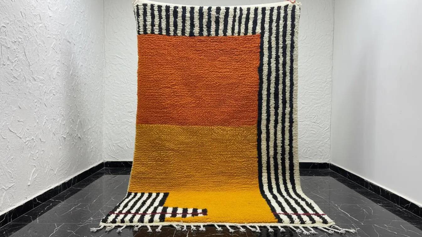 Handmade traditional carpet 250cm x 150cm Moroccan