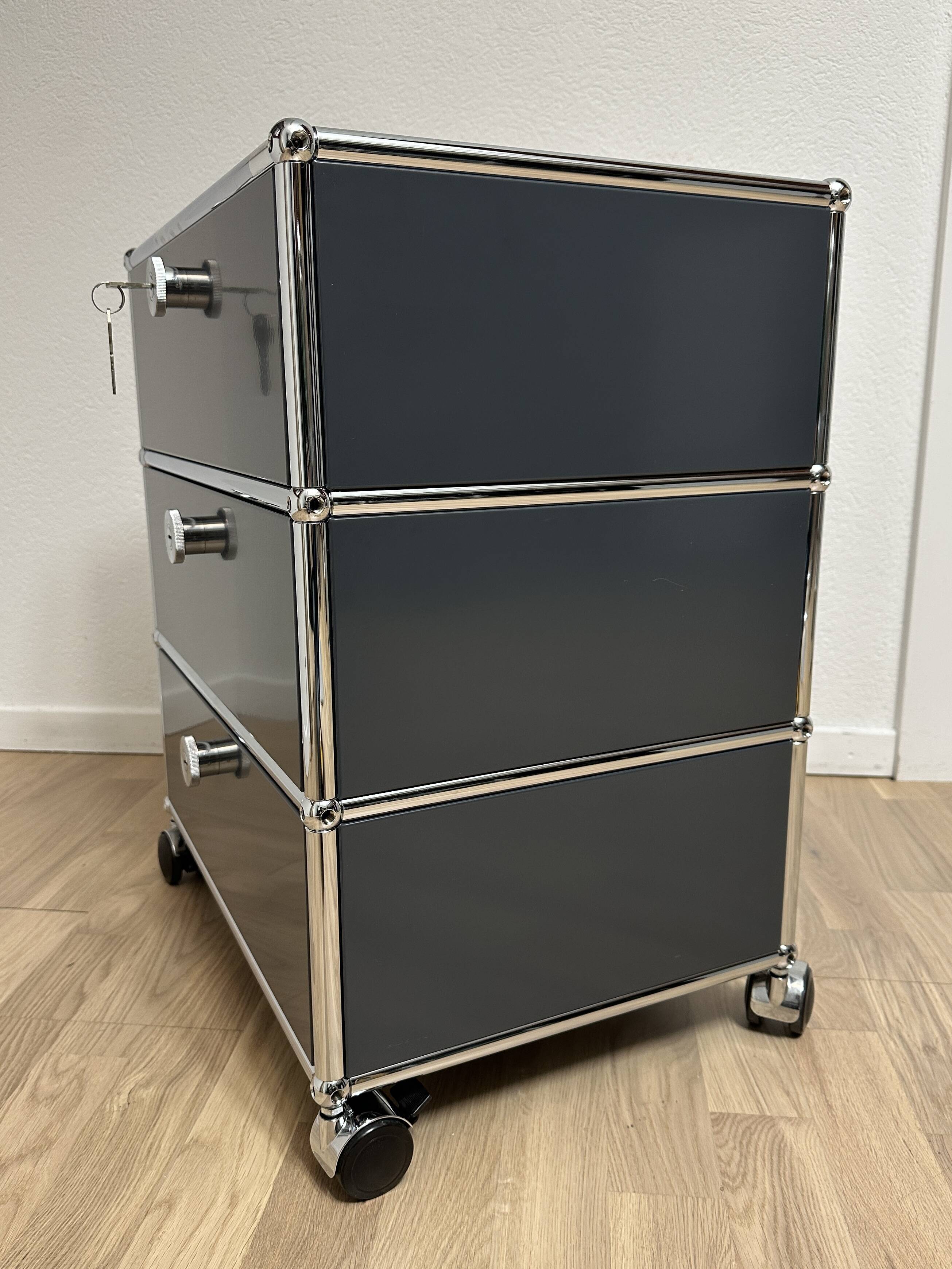 USM Haller rolling cabinet in Anthracite Grey