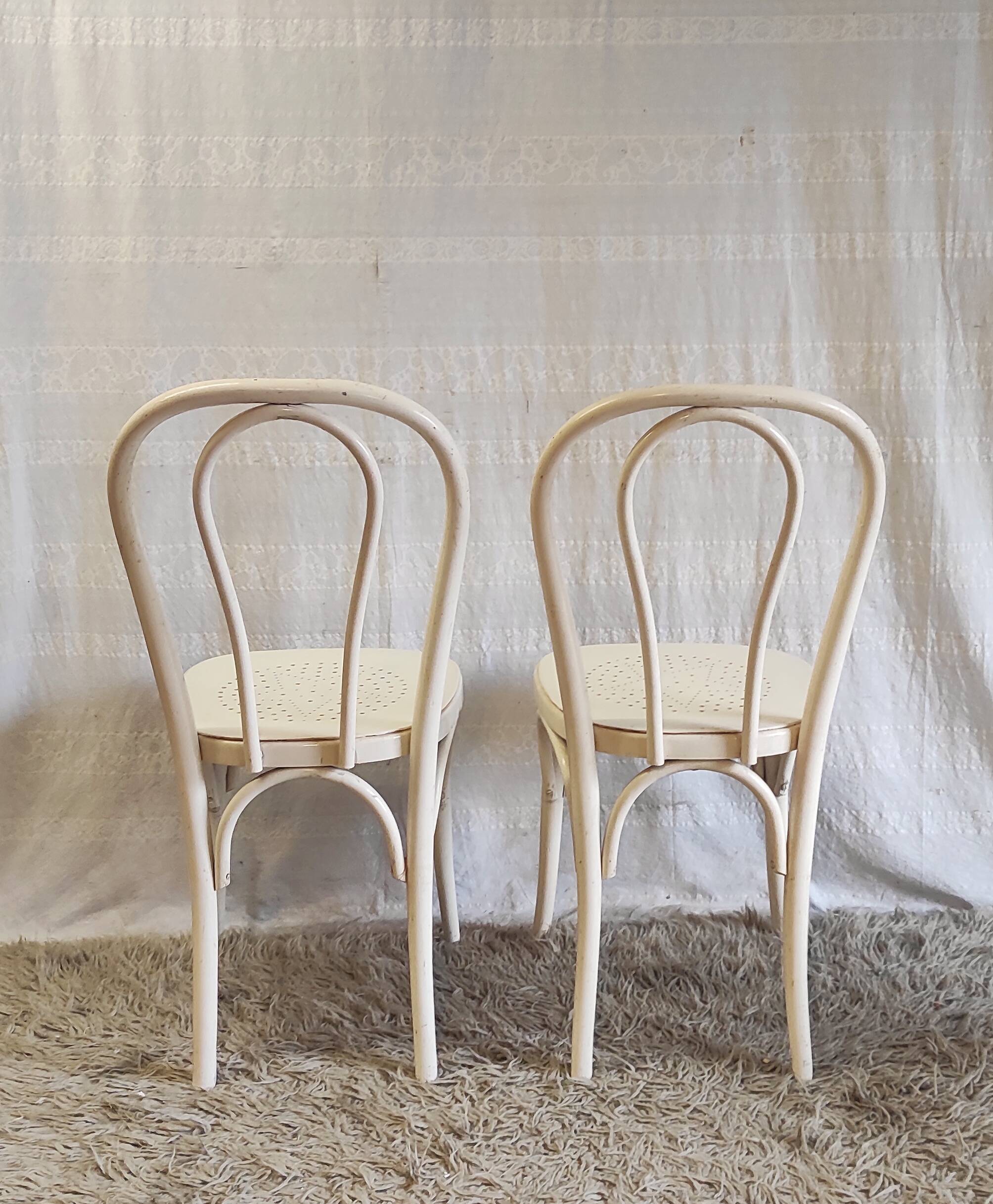 Bentwood bistro chairs - mid 20th century