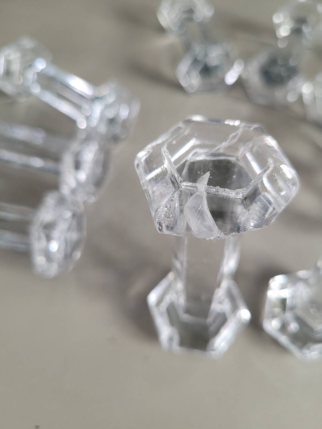 10 hexagonal glass knife holders