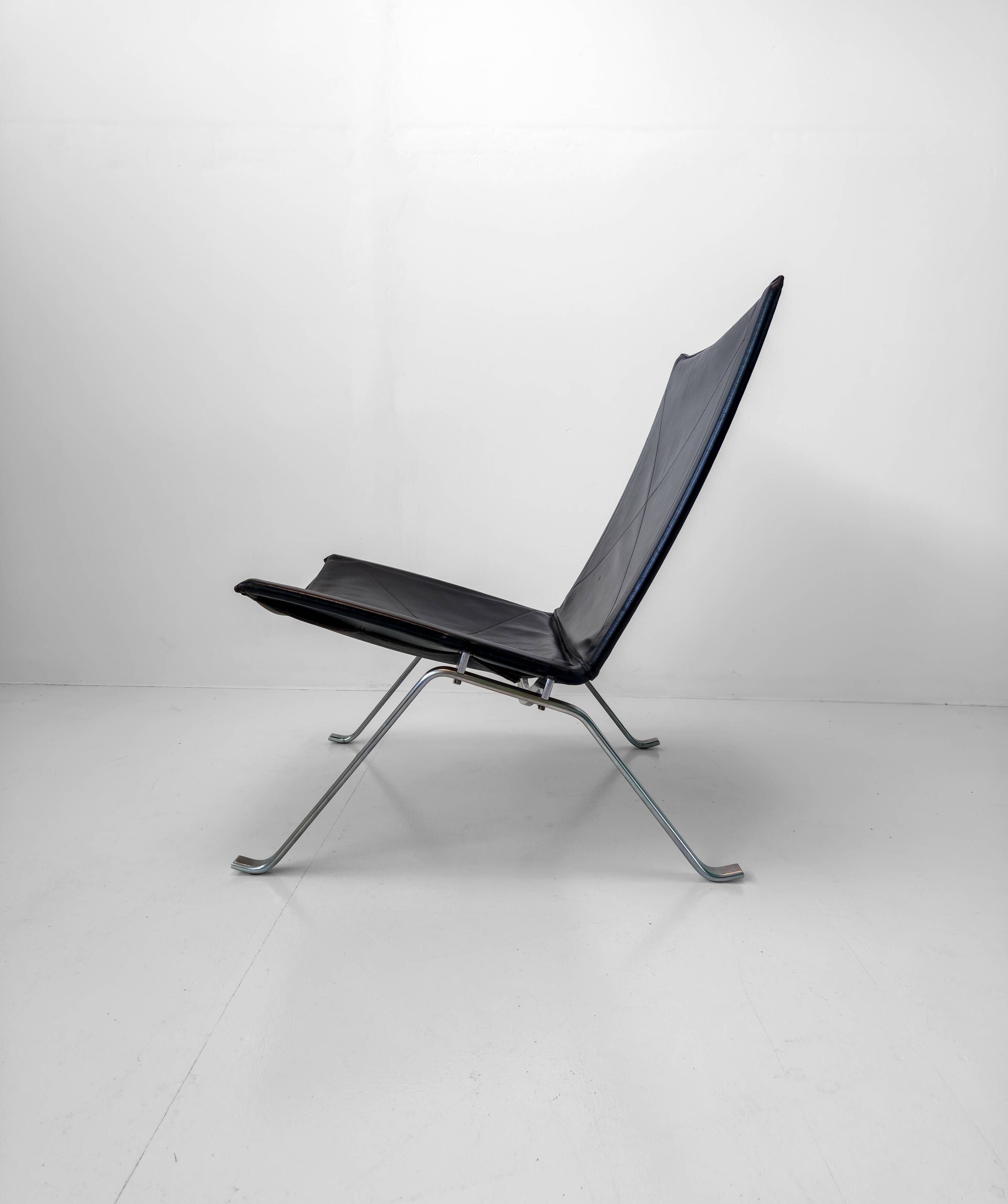 Poul Kjærholm – PK22 lounge chair for Fritz Hansen, Denmark