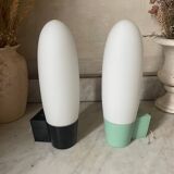 Opaline and Bakelite wall light from the 1950s.