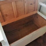 White painted pine Art Deco storage bench, filigree backrest, 1930s