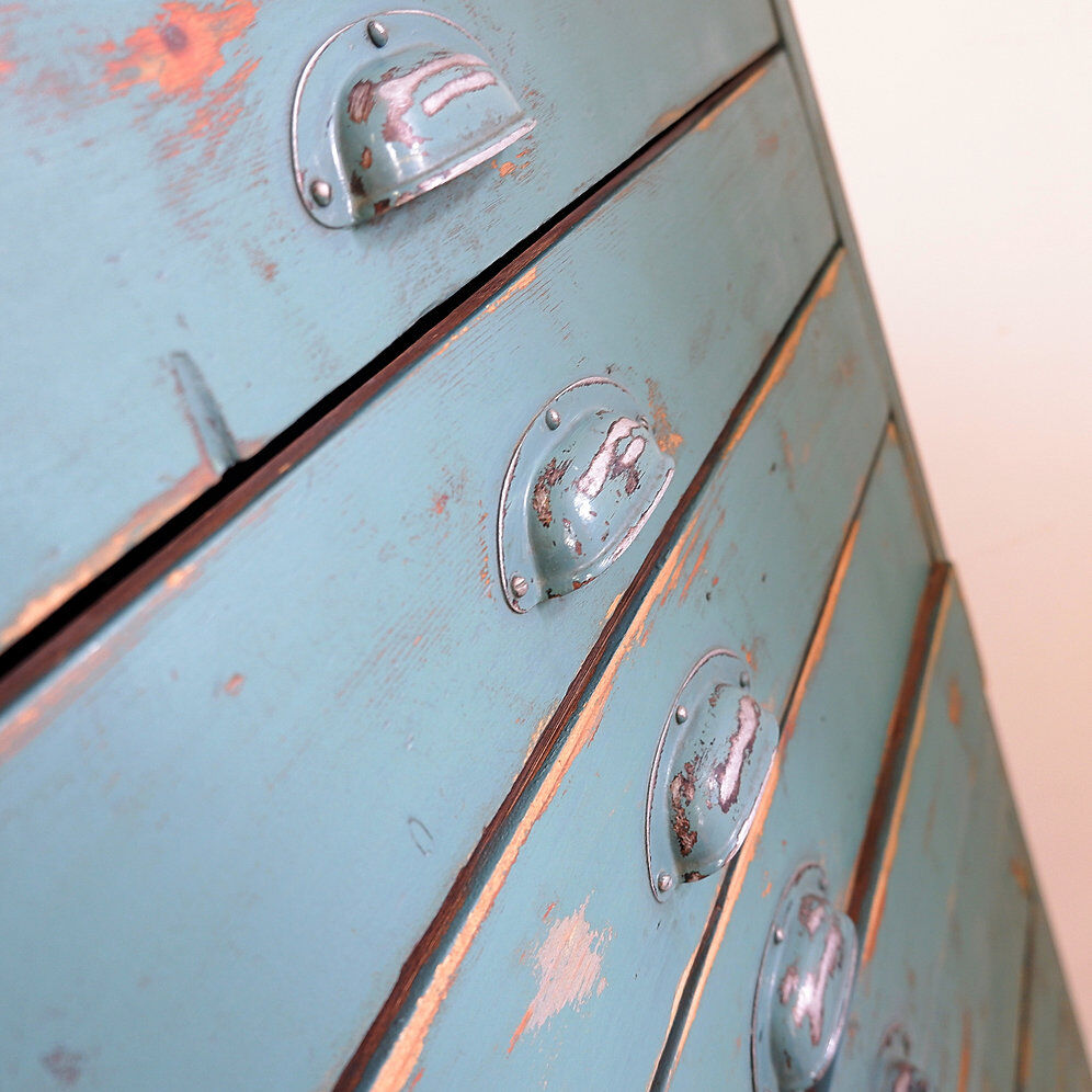 Industrial workshop furniture in pine with 12 drawers, circa 1940.