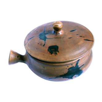 Soupière / sandstone frying pan from La Colombe pottery