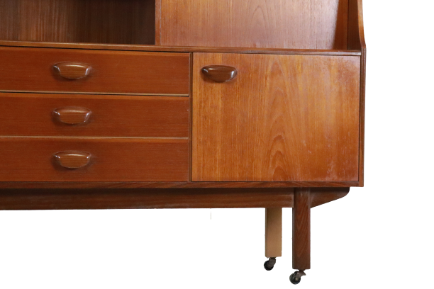 Vintage highboard cabinet ́Fradley ́ Danish design