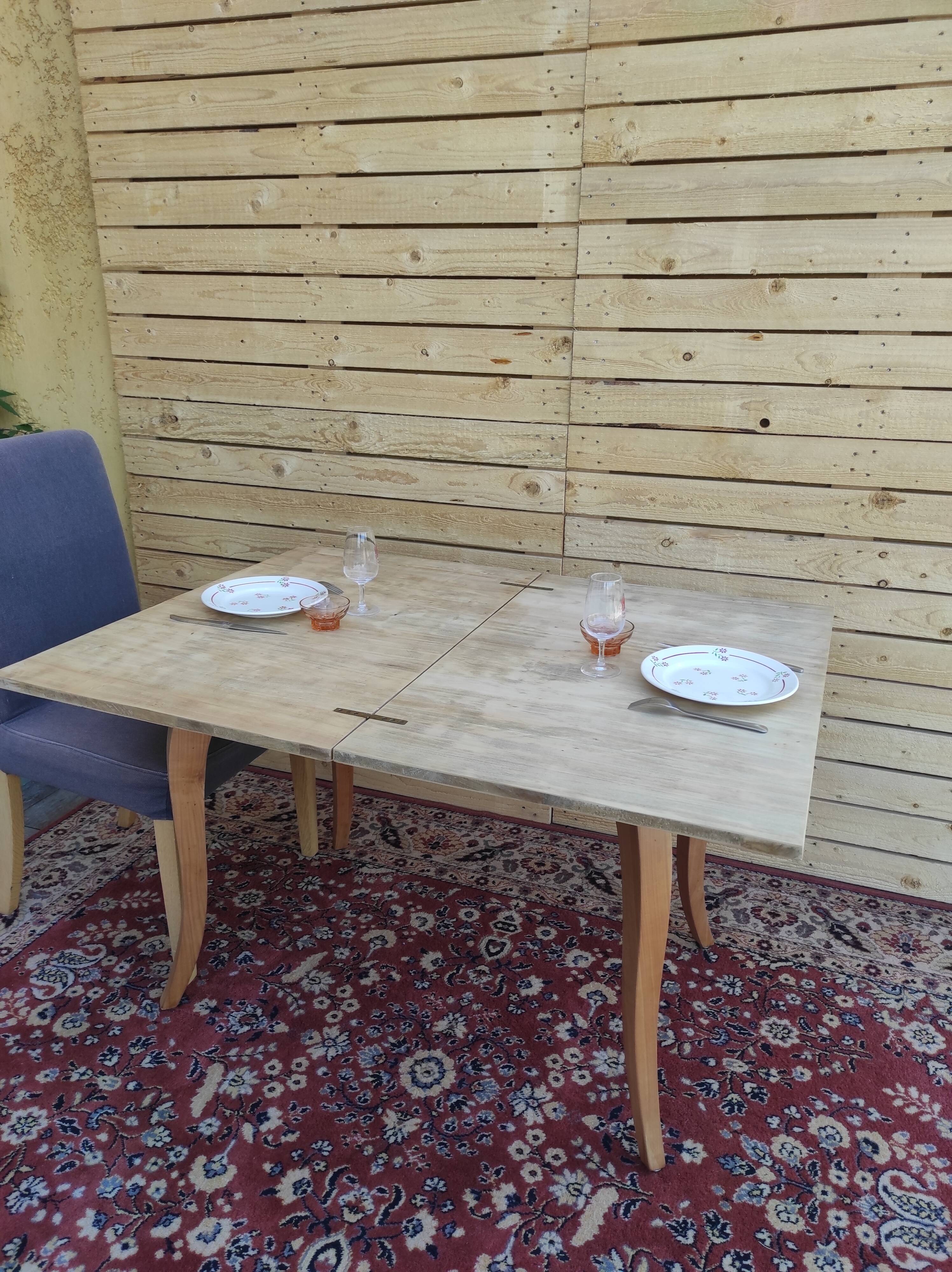 Foulque Table