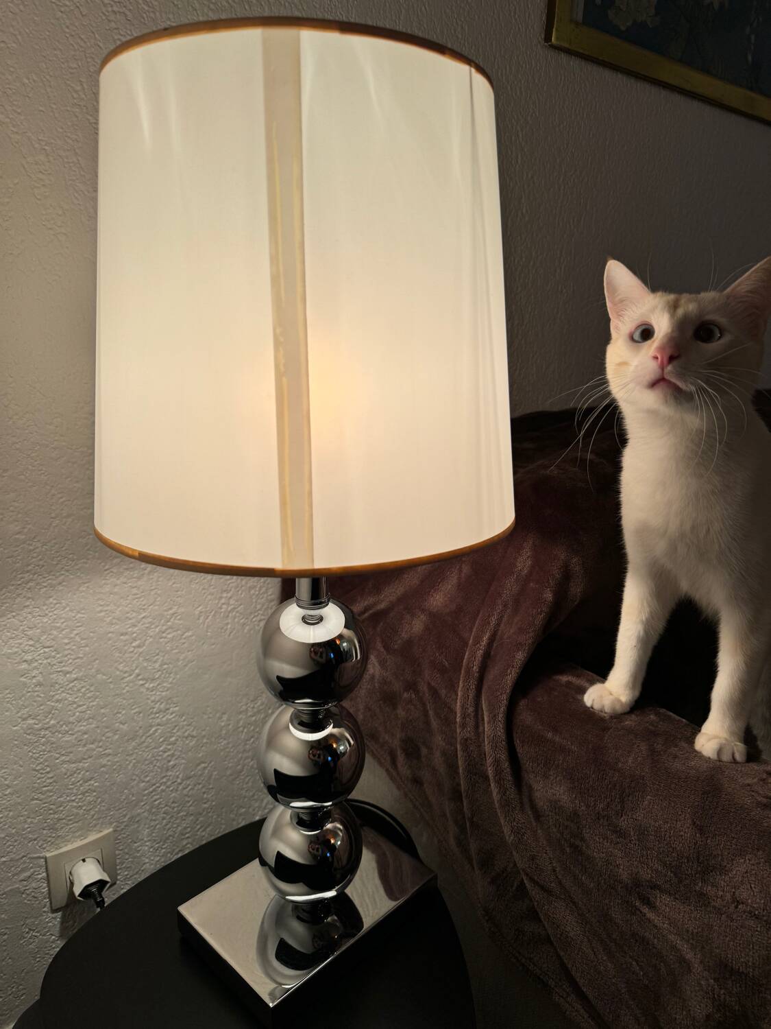 Lampe vintage années 80 en métal chromé à trois globes