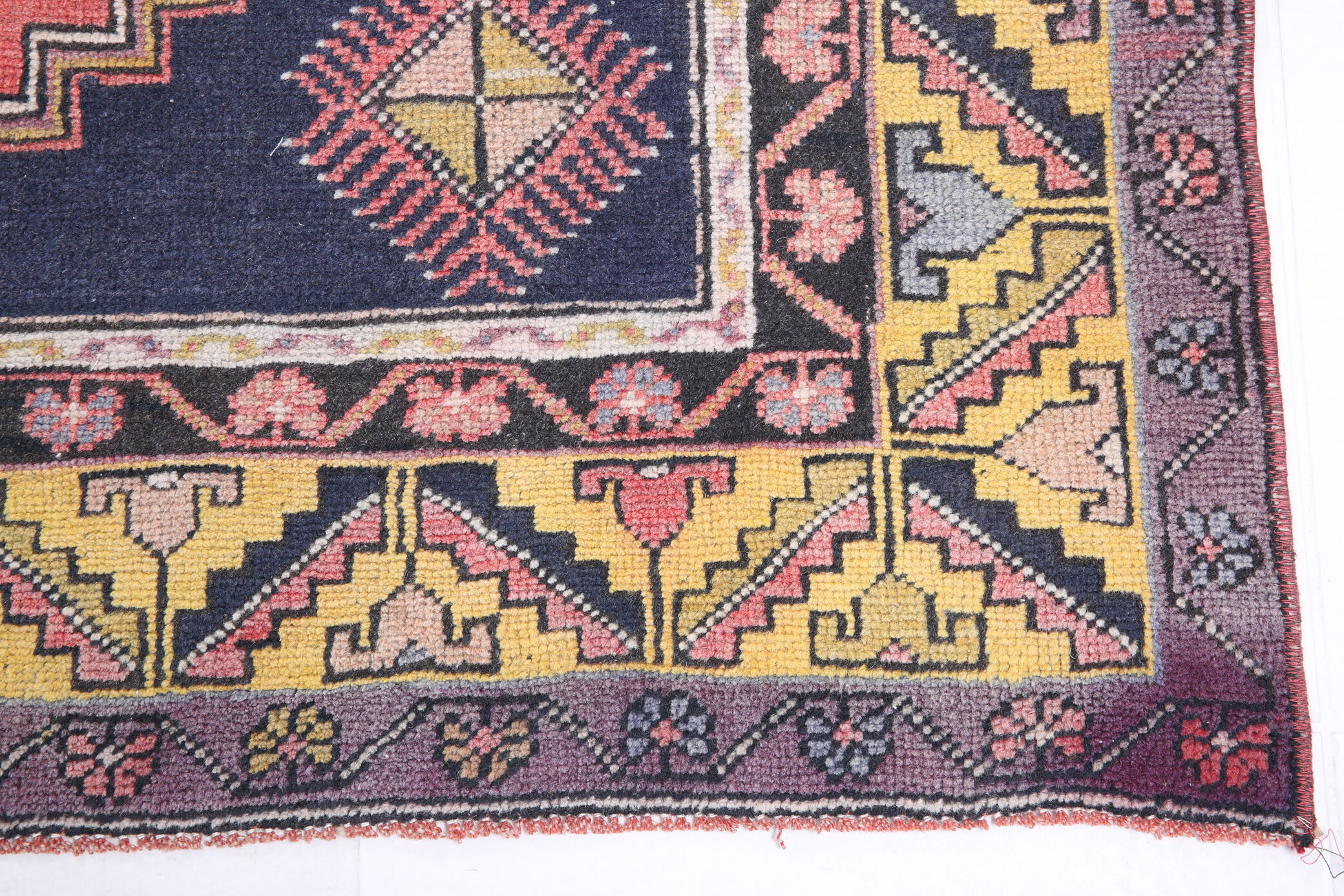 Tapis vintage rose antique 121x211