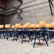 Stackable school chair 32