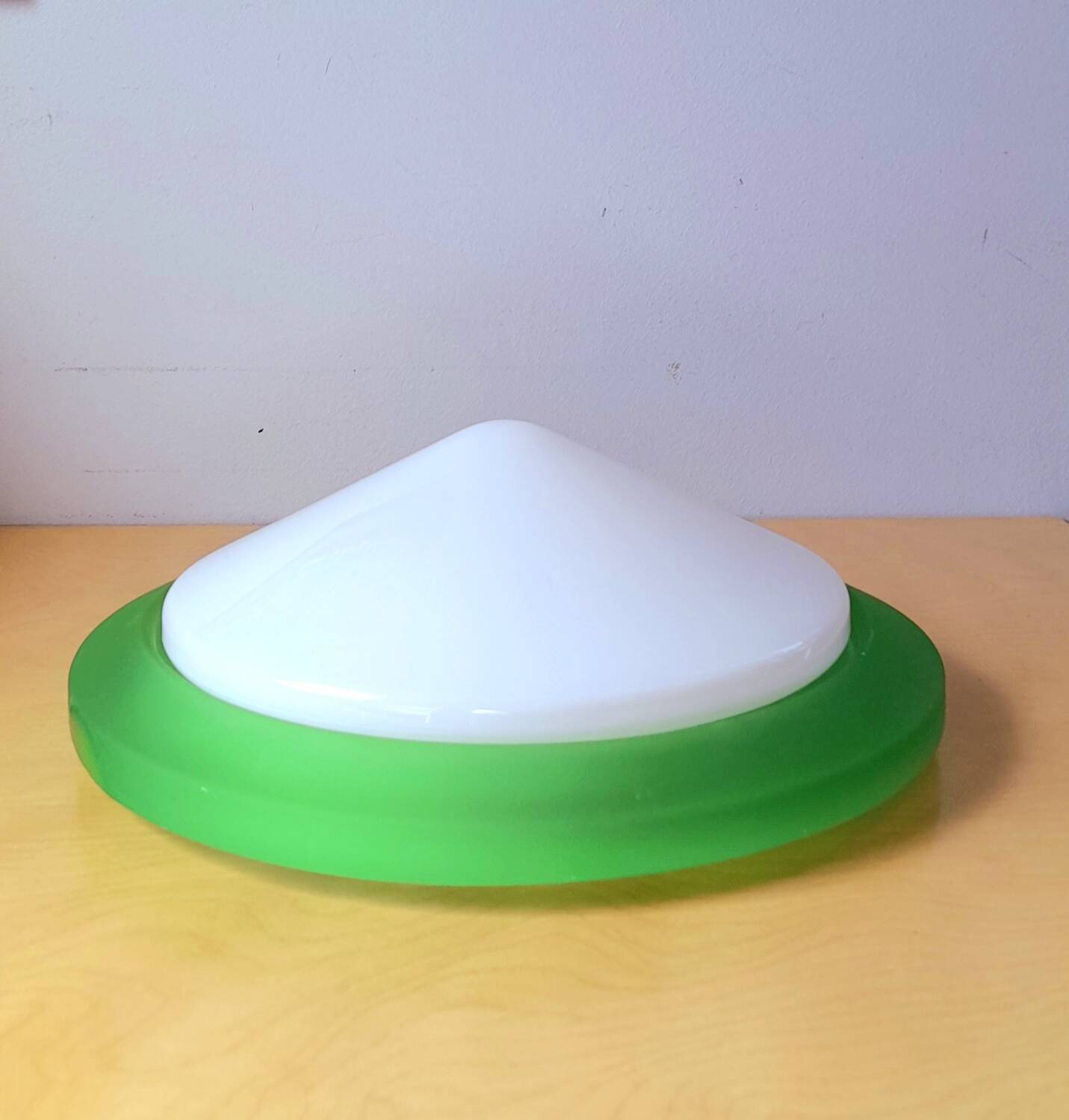 Glass and opaline wall light, 1970.