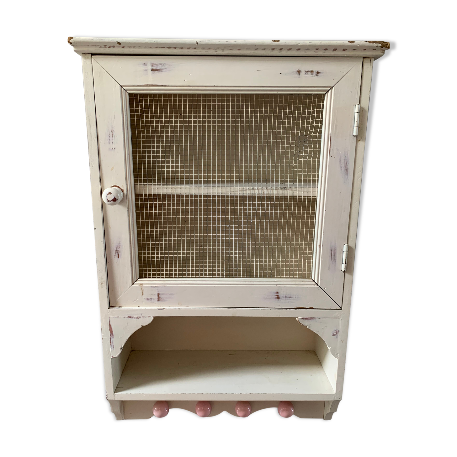 Hanging cabinet