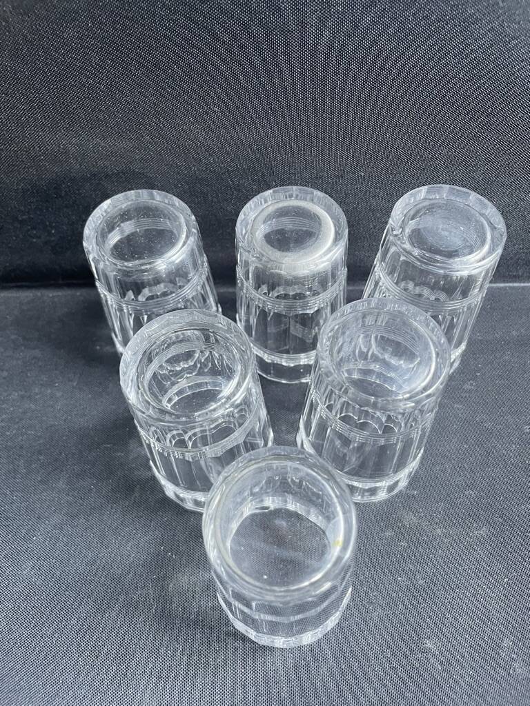 Baccarat Chicago Set of 6 Liqueur Glasses