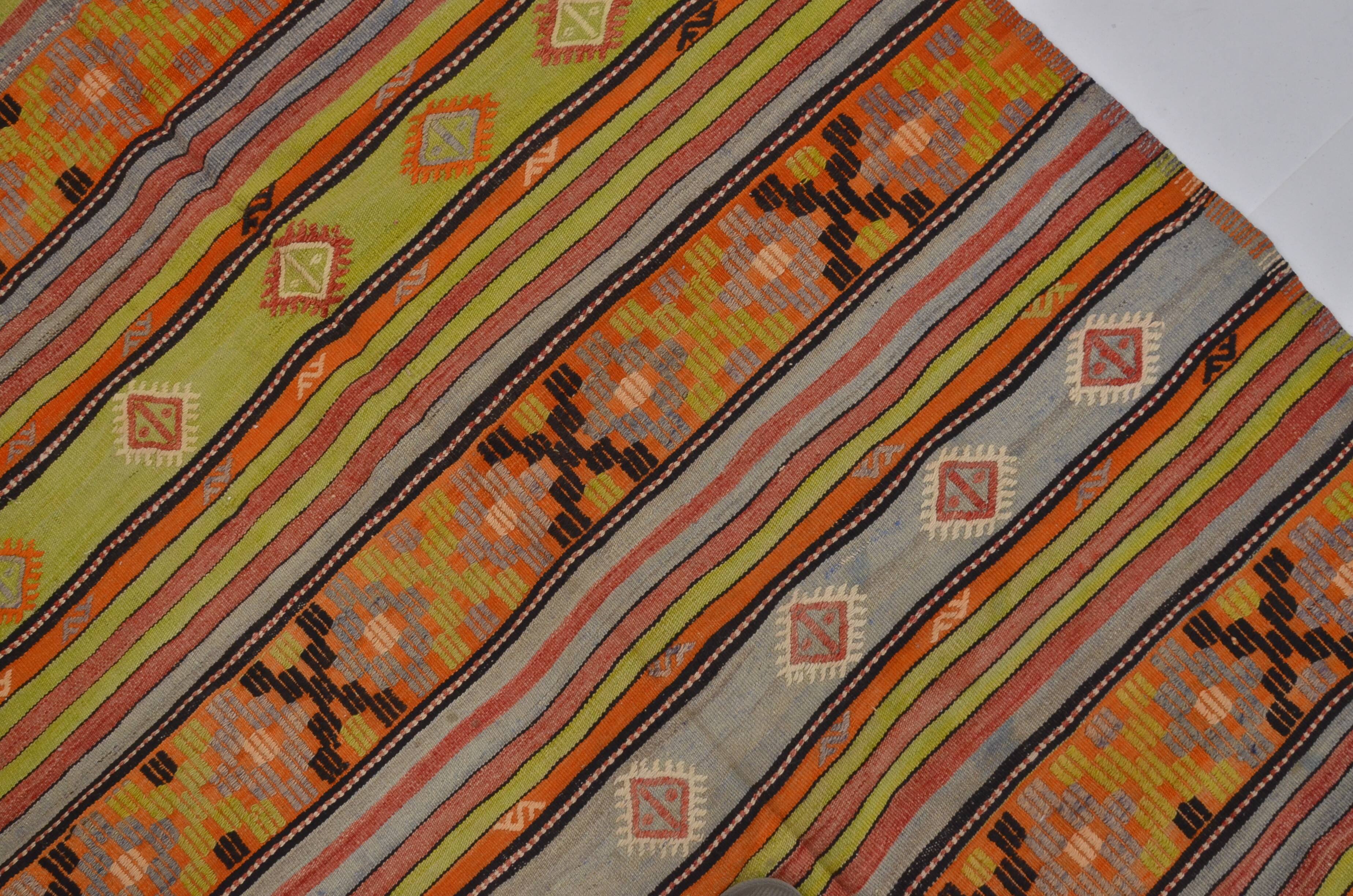 Tapis Kilim vintage