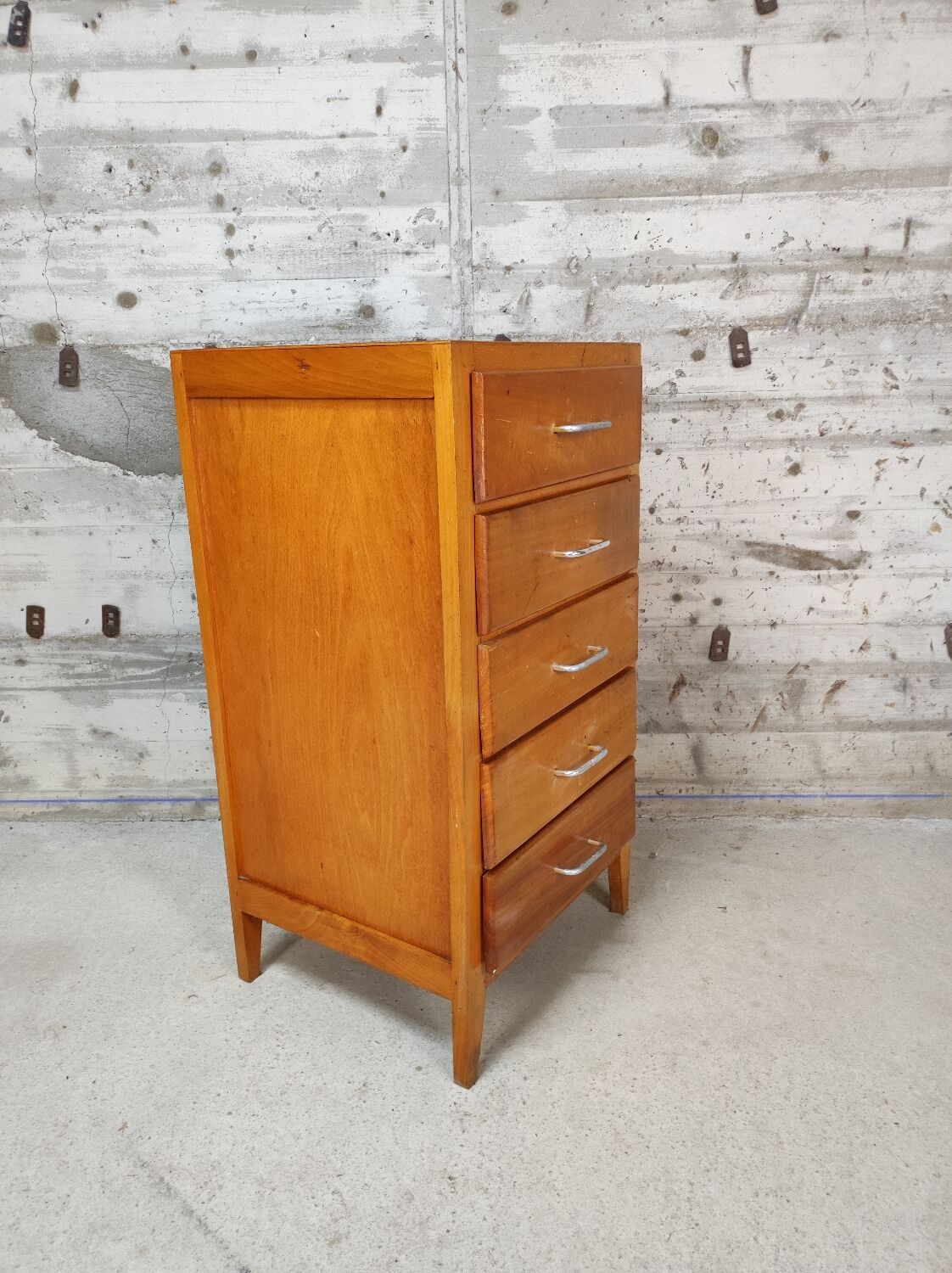 Chiffonnier vintage