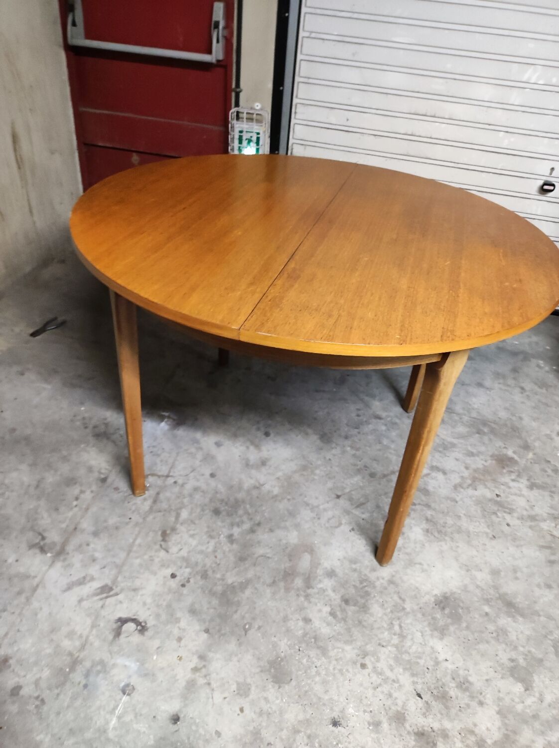 Table ronde scandinave vintage