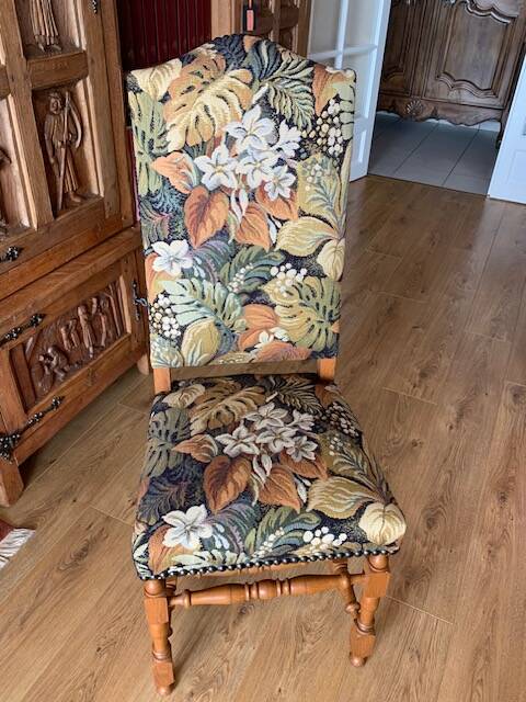 8 chairs and 1 Louis XIII style armchair handmade.
