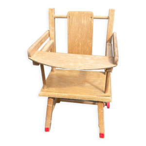 Chaise haute poupée
