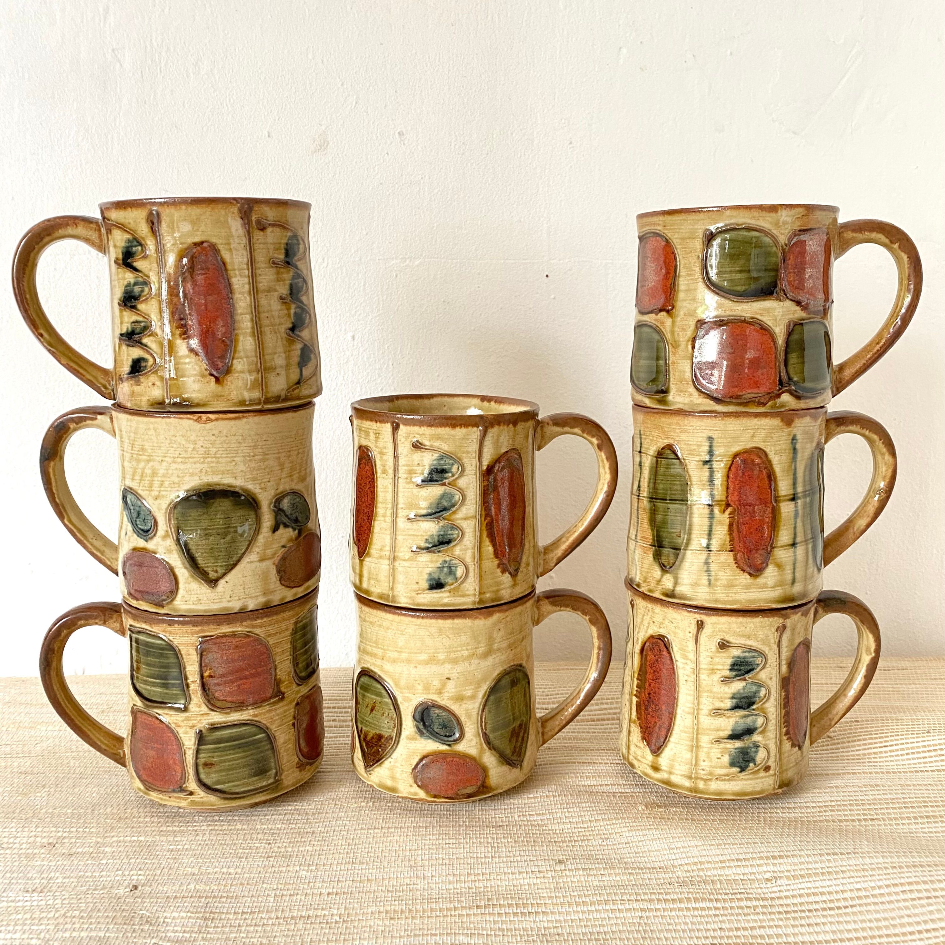 Tasses , mug vintage en céramique
