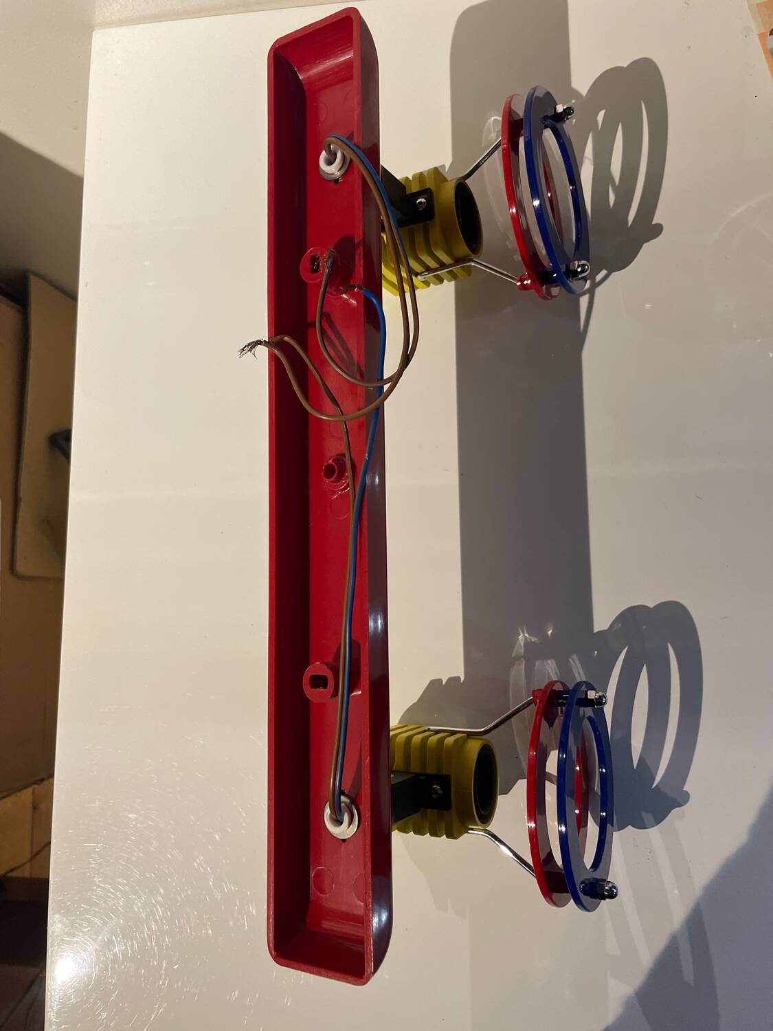 Luminaire with 2 spots in Memphis style