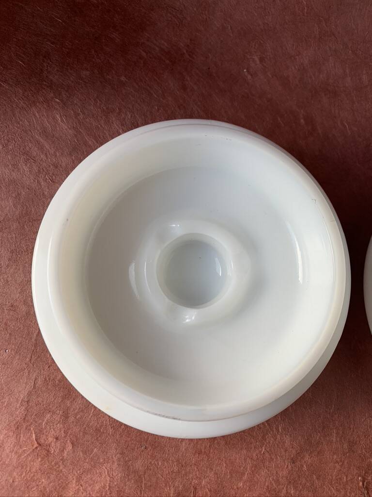 Pot opaline blanc