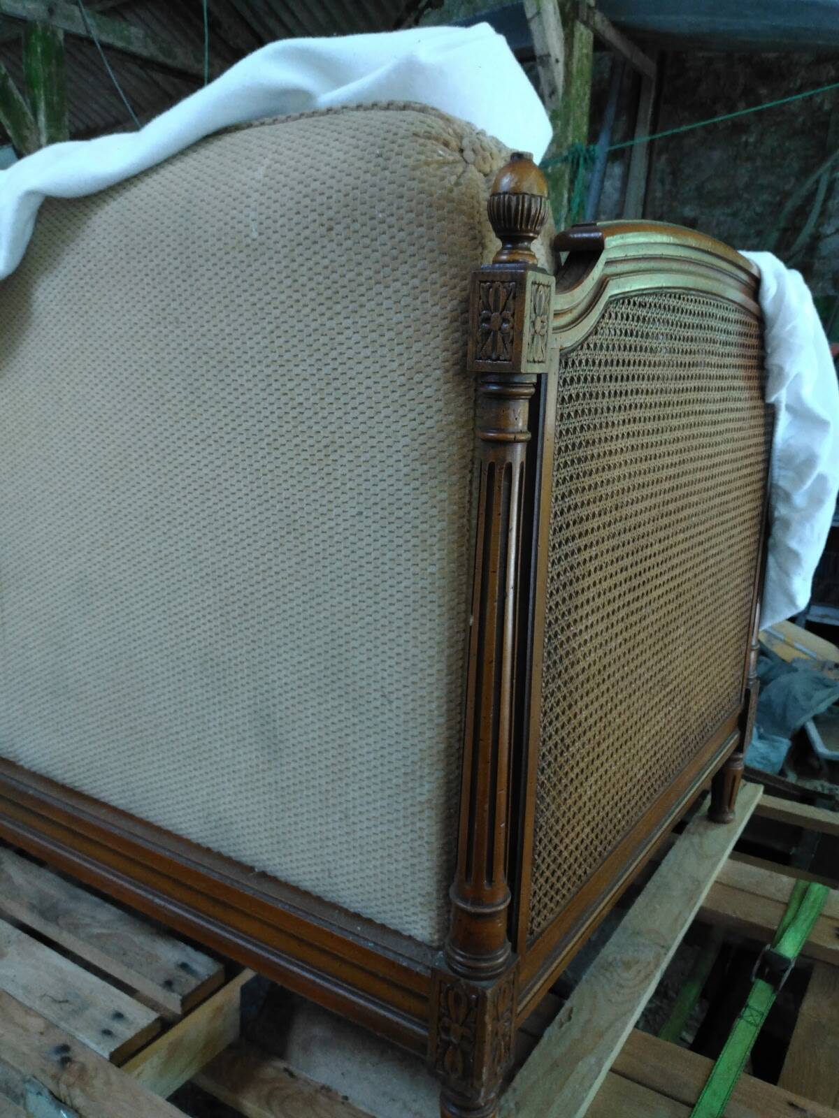 banquette cannée style Louis XVI