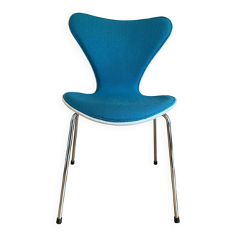 Jacobsen chairs Serie 7 edition Fritz Hansen 2004