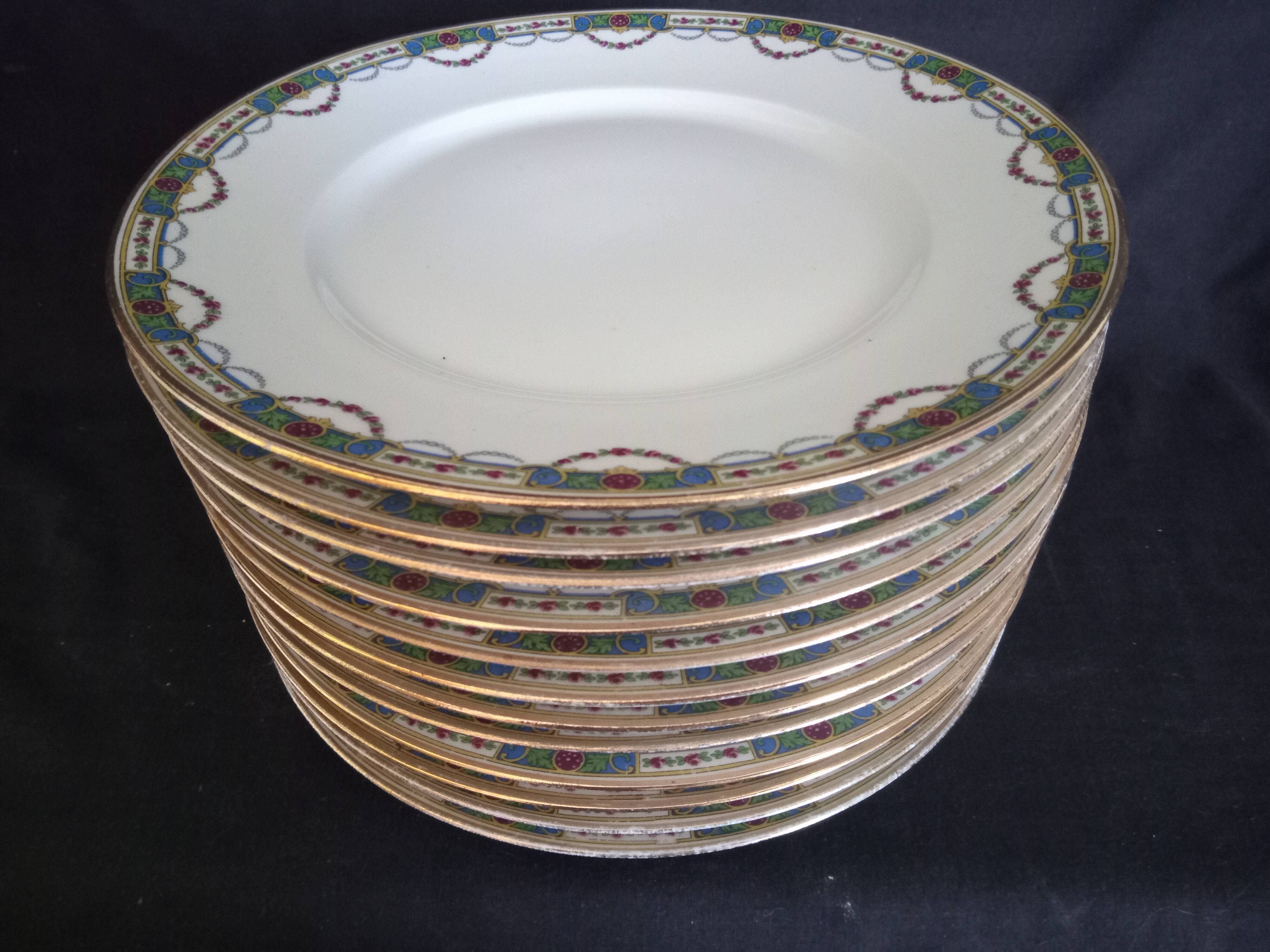12 Art Deco dinner plates in Limoges porcelain decorated by Jean Boyer, 1920