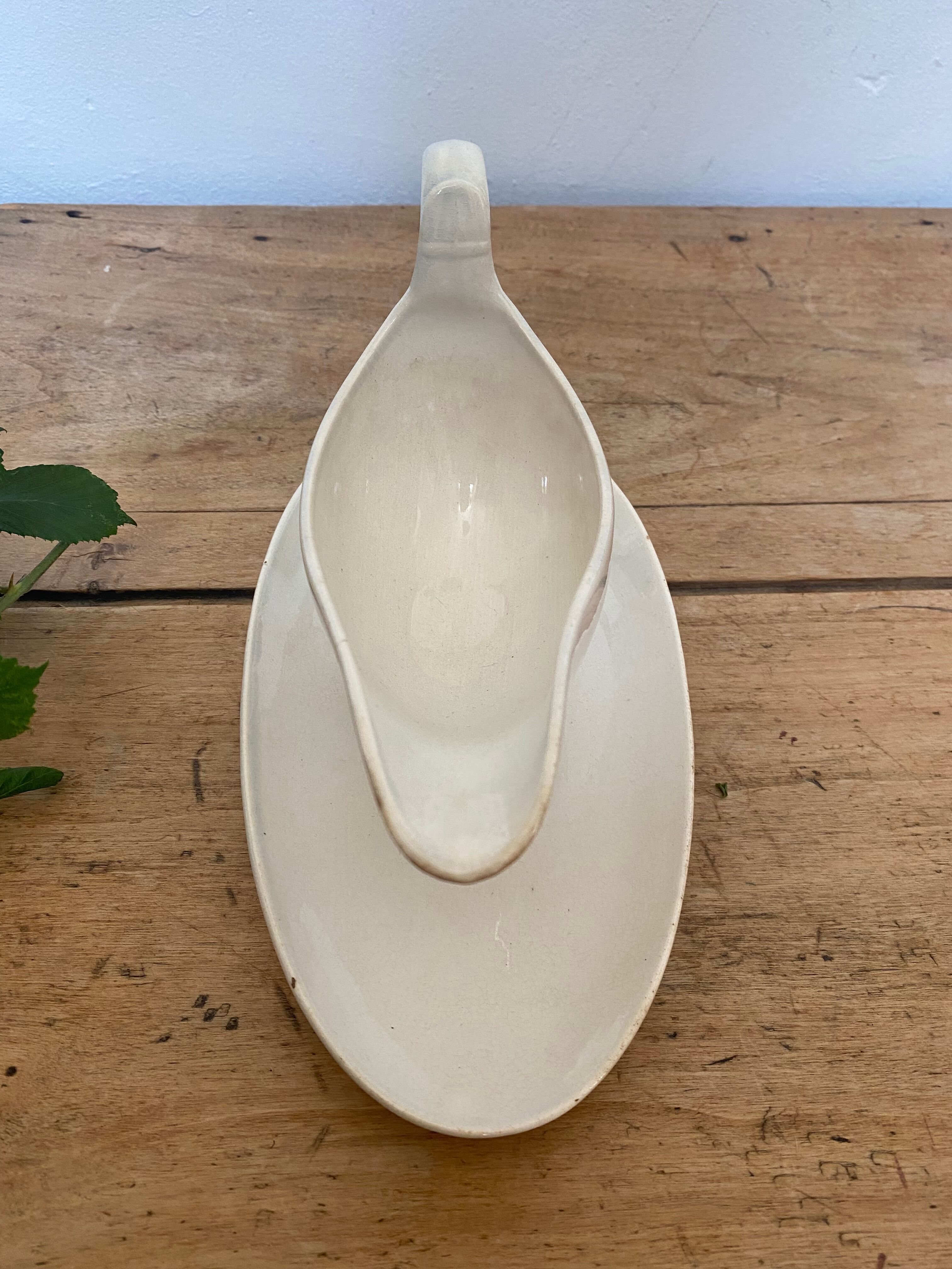 Creil and Montereau porcelain sauce boat