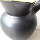 Two-tone ceramic jug