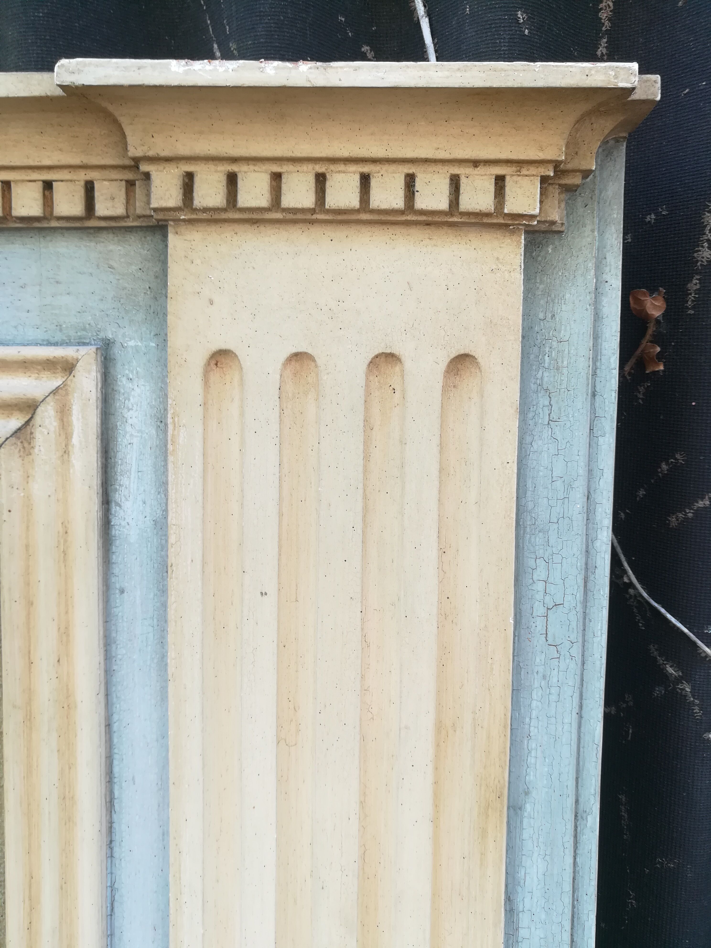 Miroir trumeau style Louis XVI en bois patiné