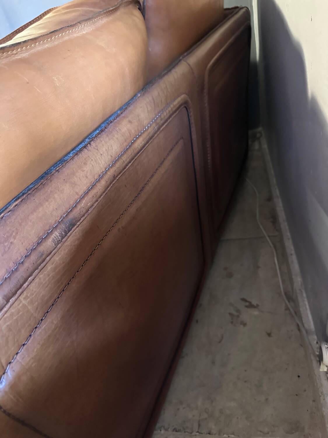 2-seater leather sofa by Roche Bobois